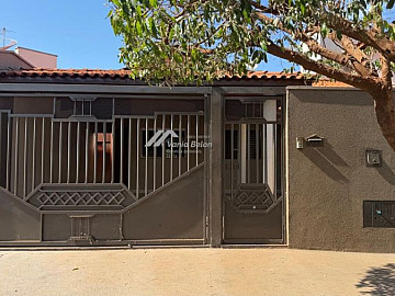 Casa a venda